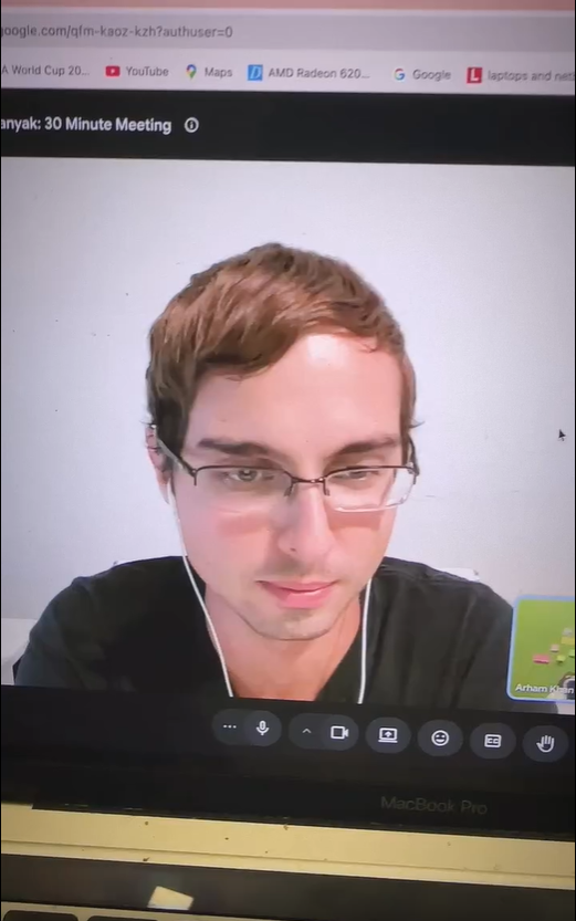Alex R.